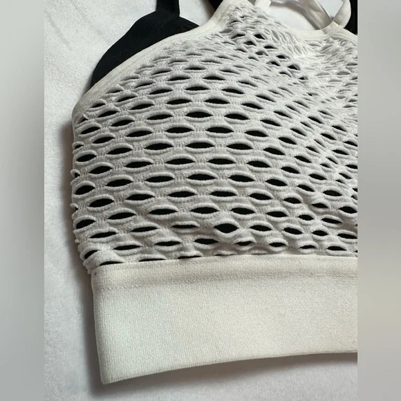 Vesi Star black and white mesh sports bra with crisscross back - Picture 2 of 7